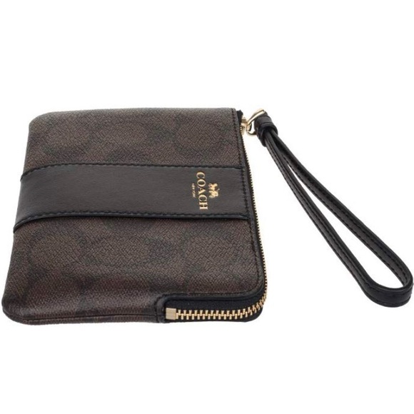 Coach Crossgrain Leather Wristlet - Picture 3 of 7